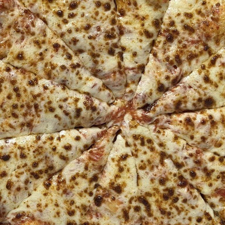 Delicious Cheese Pizza Options