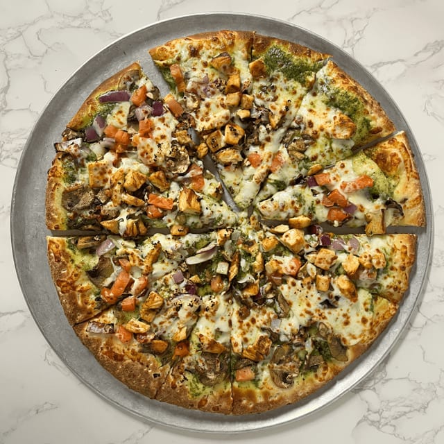 28. Pesto Chicken Pizza (16" Jumbo).